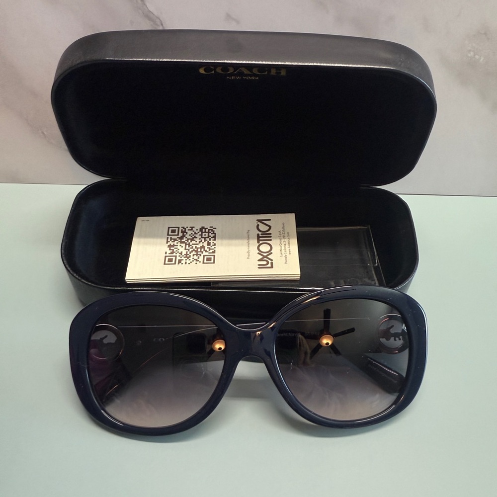 New Coach Women's Navy  Sunglasses - Picture 2 of 9